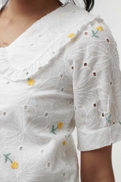 Top Oversized Collar Eyelet Button Down