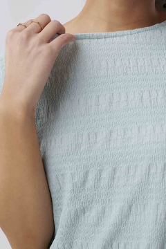 Top Round Neck Rolled Cuff Sleeve