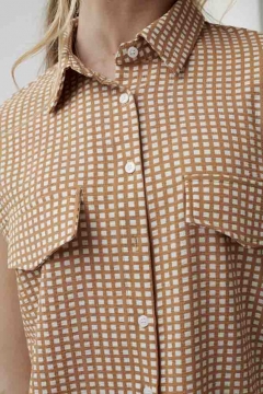 Top Button Down Faux Pockets
