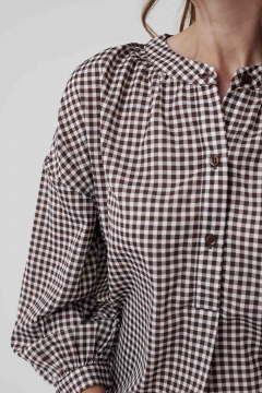 womens brown long sleeve buttons top